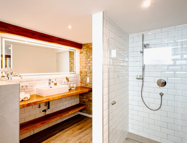 Kellereigasse Galerie Bad(2)